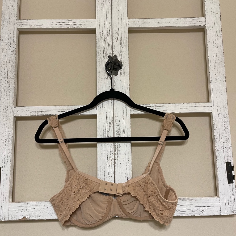 Aerie Nude Lace Unlined Underwire Bra Gem